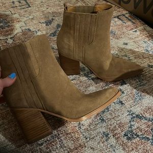 Super cute western ish booties
